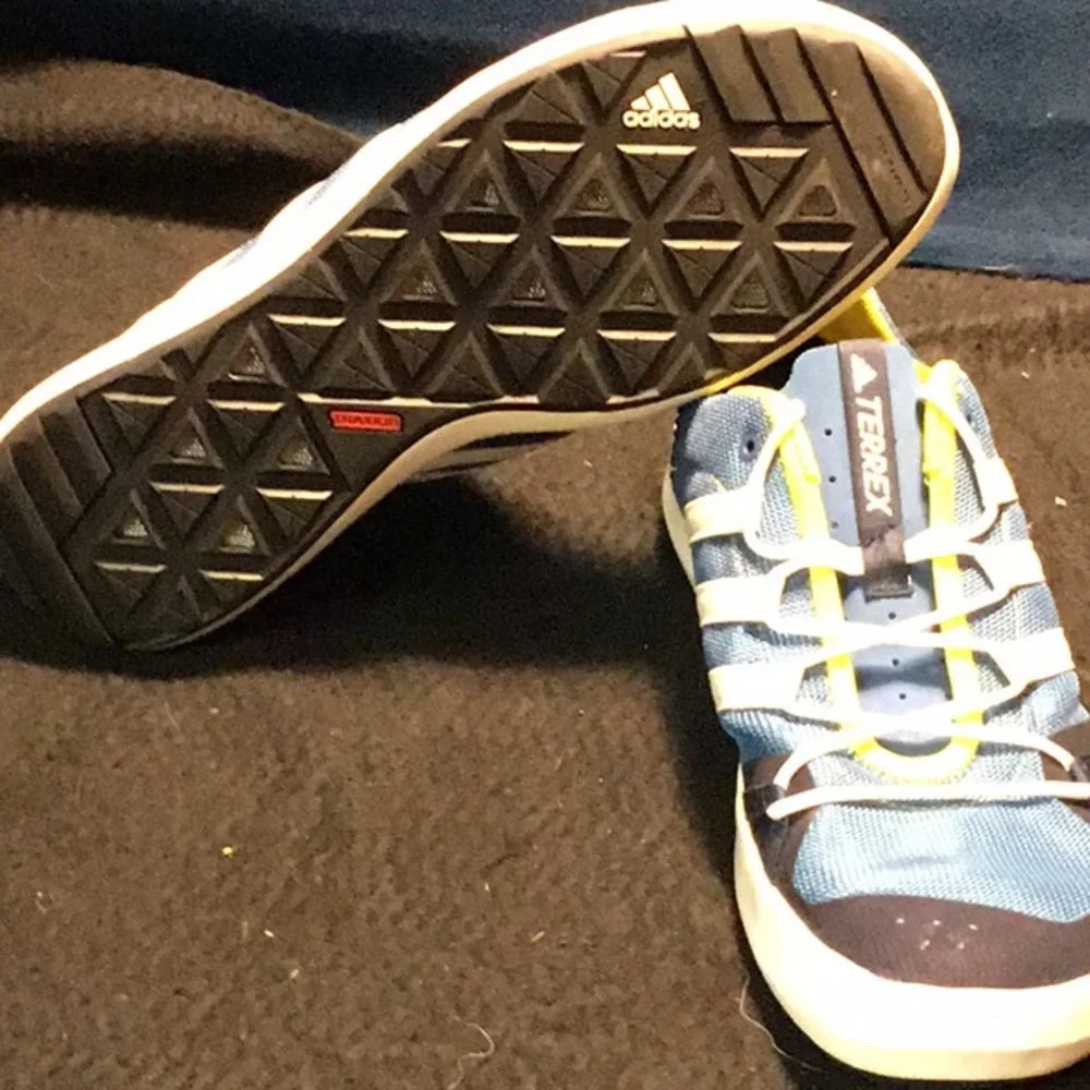 Adidas TERREX boat sneakers Quick drain & dry  Never worn Men’s 13